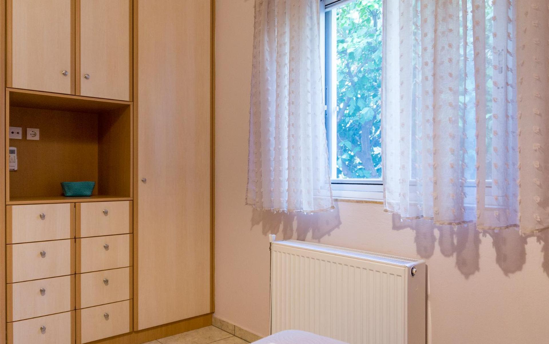 Vakakis-Me Apartments Palaiochora Bagian luar foto