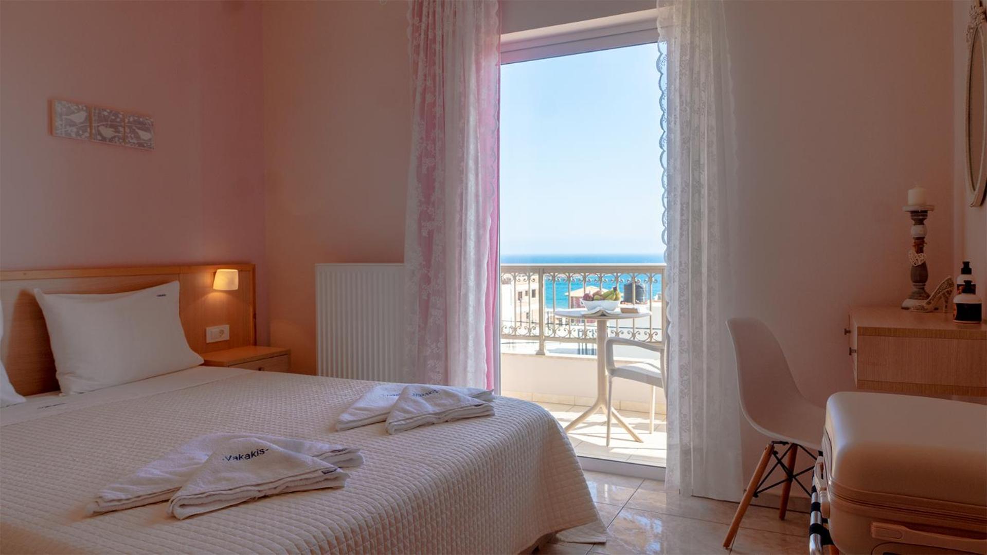 Vakakis-Me Apartments Palaiochora Bagian luar foto