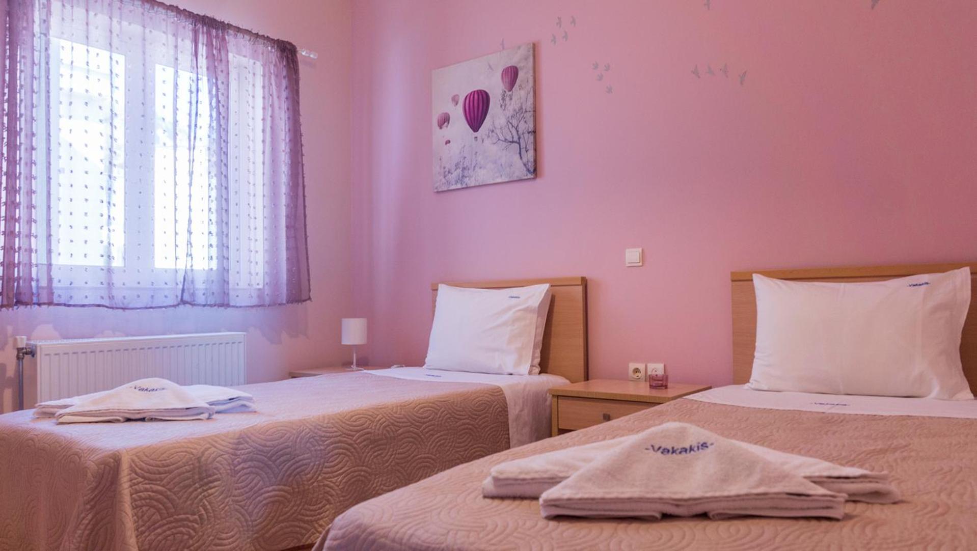 Vakakis-Me Apartments Palaiochora Bagian luar foto